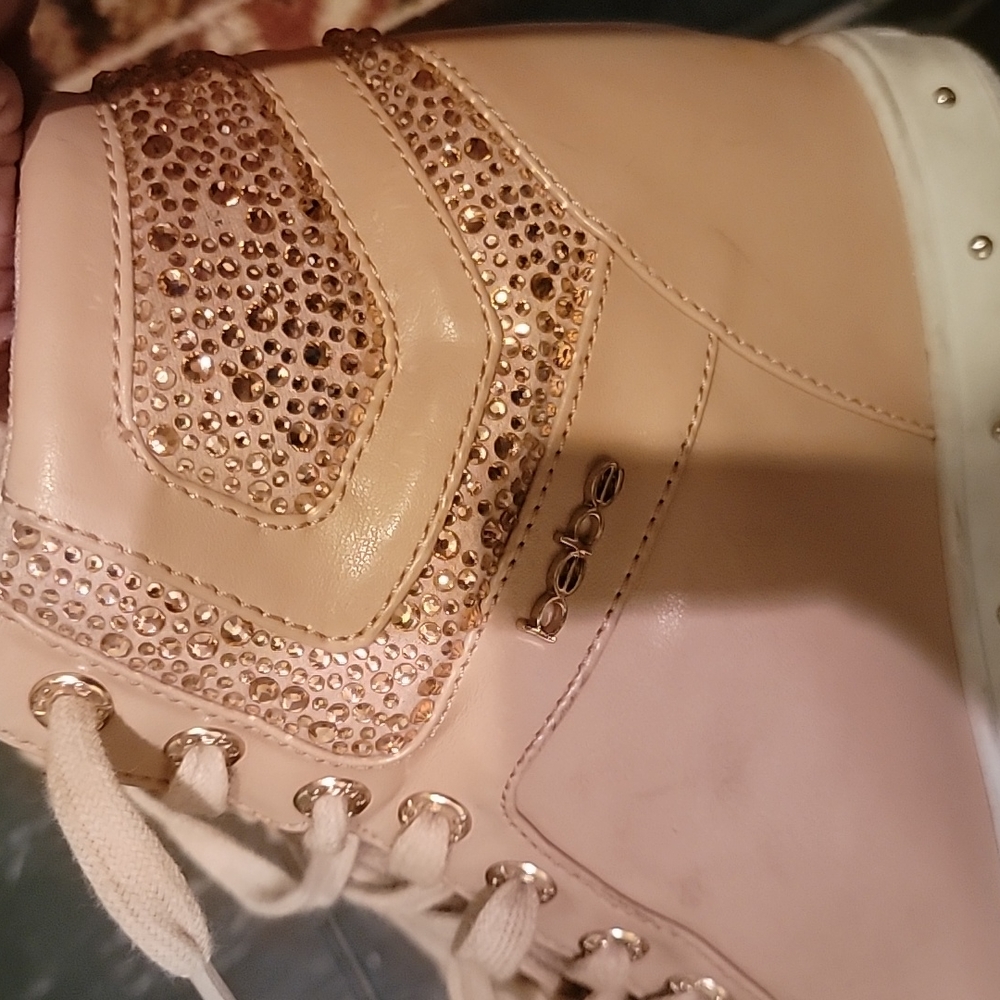 Boot - Picture 3 of 4
